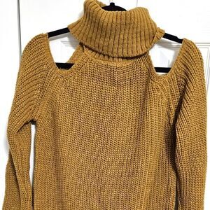Women's Cold Shoulder Sweater by Cosmo Size XL NWOT Olive Green